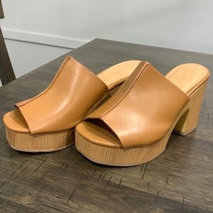 Universal Thread Sandals 6